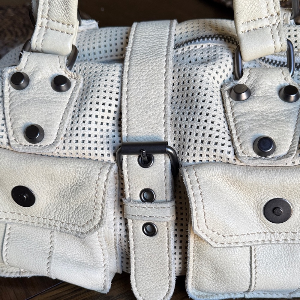 Linea Pelle Cream Satchel Bag - Picture 4 of 10